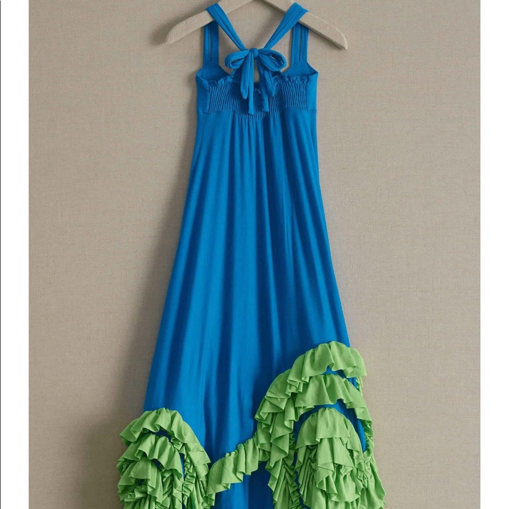 Girl’s designer dress Size 8 Wedding or beach!